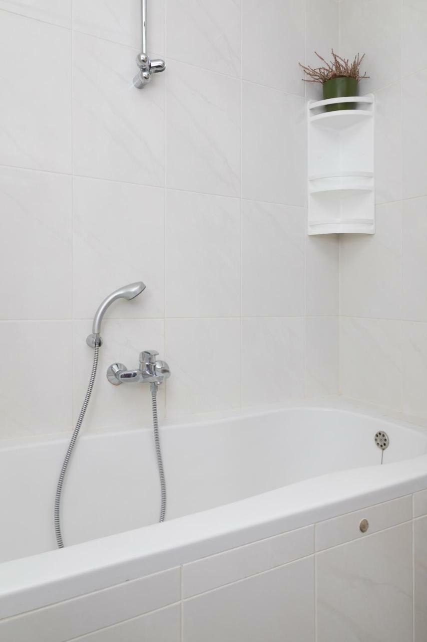 Cute And Sunny Studio In Zagreb With Balcony & Free Parking Exterior foto