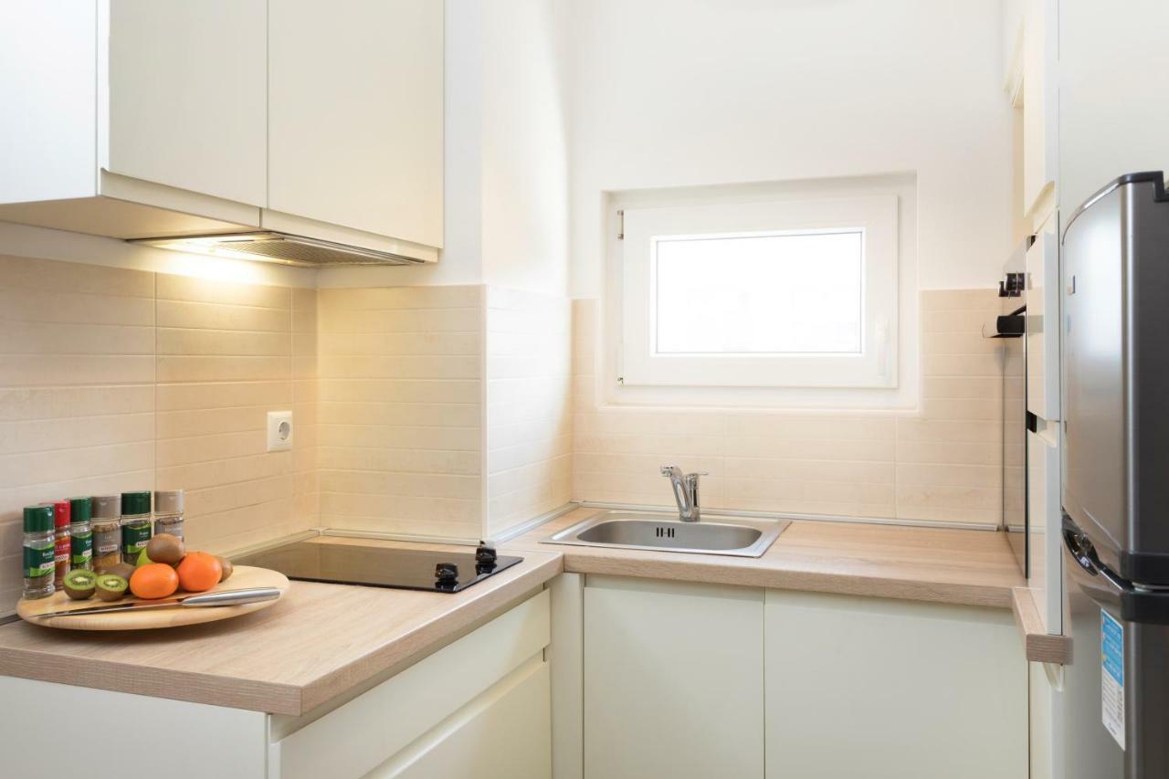 Cute And Sunny Studio In Zagreb With Balcony & Free Parking Exterior foto
