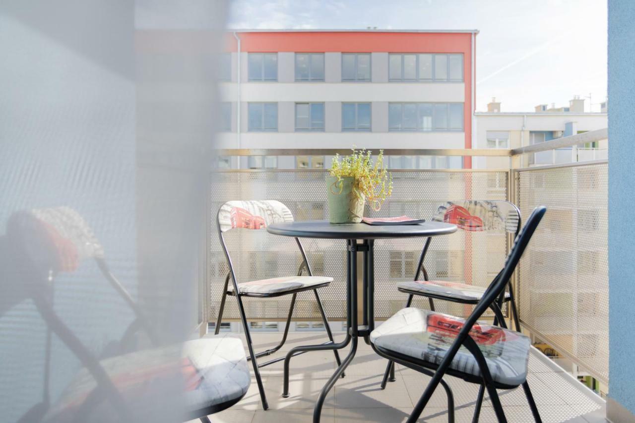 Cute And Sunny Studio In Zagreb With Balcony & Free Parking Exterior foto